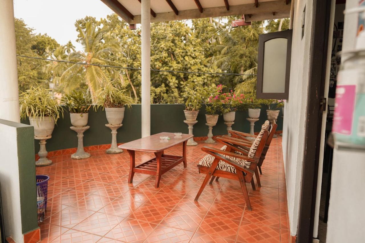 נגומבו Lilly Palace Villa Guest House מראה חיצוני תמונה