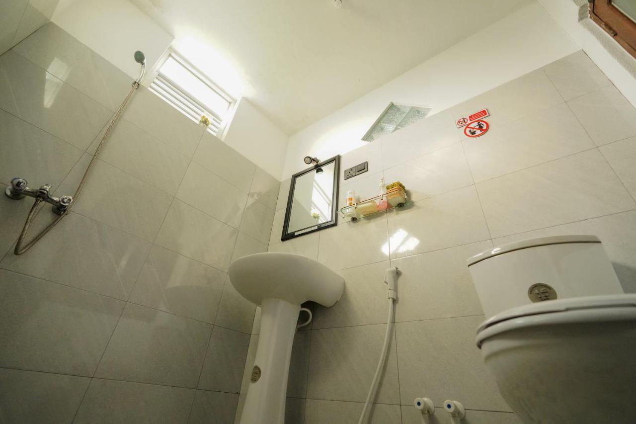 נגומבו Lilly Palace Villa Guest House מראה חיצוני תמונה