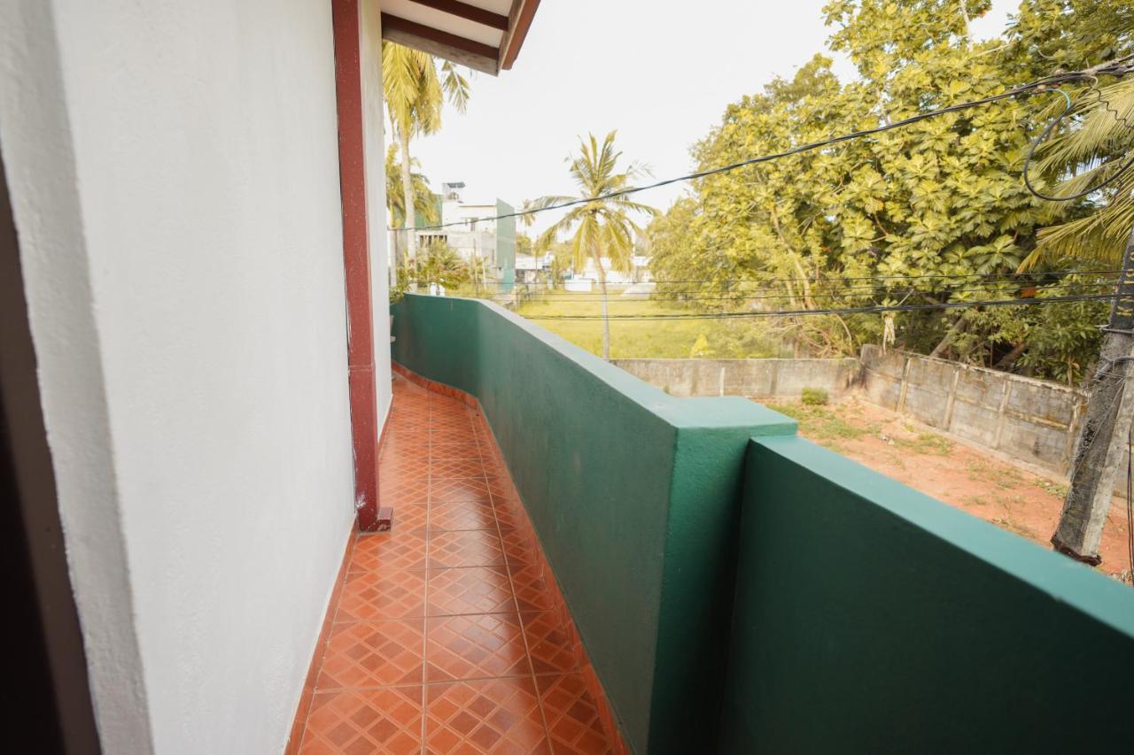 נגומבו Lilly Palace Villa Guest House מראה חיצוני תמונה