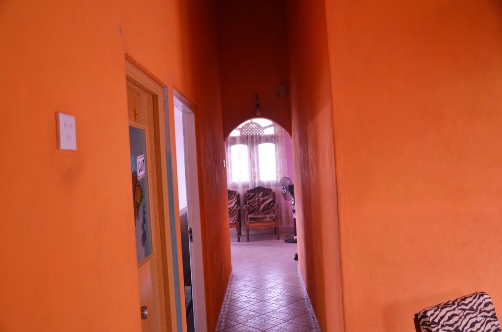 נגומבו Lilly Palace Villa Guest House מראה חיצוני תמונה